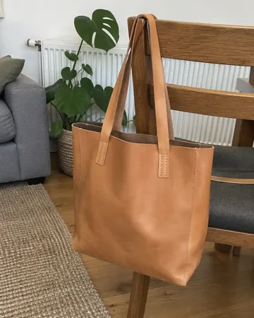 The phone photo of the leather bag